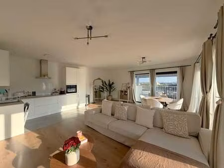 15 min nato/eurocontrol • meublé • 109 m² • terrasse so