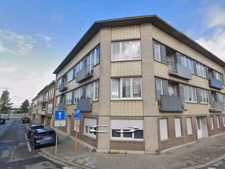 appartement rénové — 75 m² — 2 chambres
