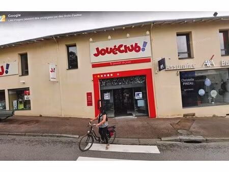 surface commercial magasin centre ville 800m2+ 150 m2 st junien