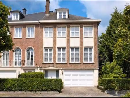 villa 3 façades a louer