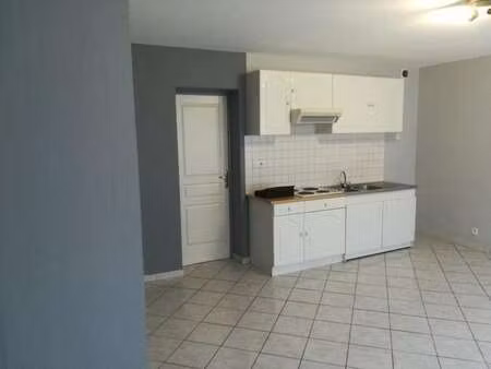 location appartement 3 pièces à béthune (62113) : à louer 3 pièces / 48m² béthune