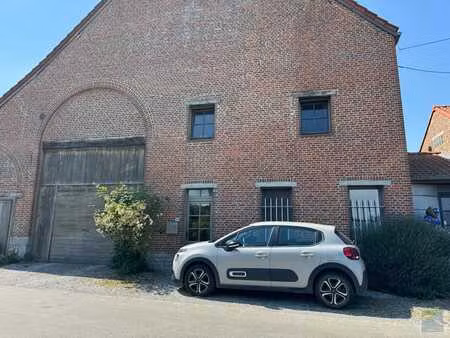 ancienne grange entièrement réaménagée : 4 chambres  gara...