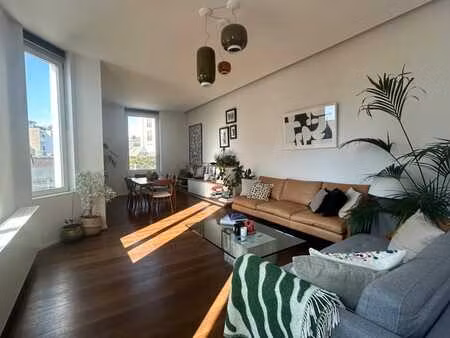 appartement 2 chambres st-gilles  lumineux et moderne