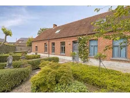 charmante ferme rénovée avec espace de pratique polyvalent