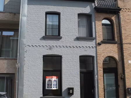 huis te koop in sint-niklaas met 4 slaapkamers