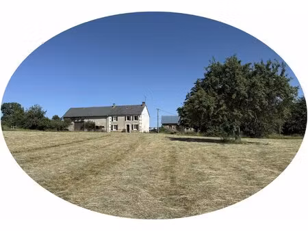 auv 1221 : magnifique domaine 3 6ha avec étang  maison et dépendances