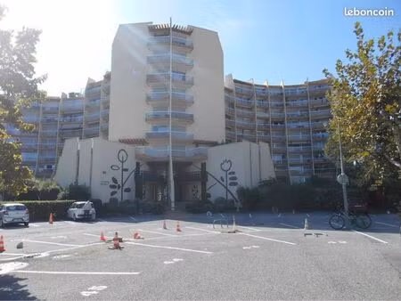 place de parking cannes marina à louer