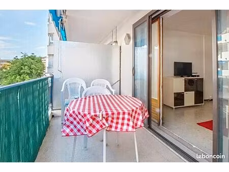 studio avec terrasse - location étudiante