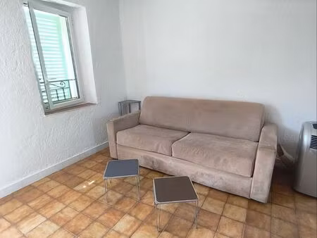 location à l'année 2p vieil antibes