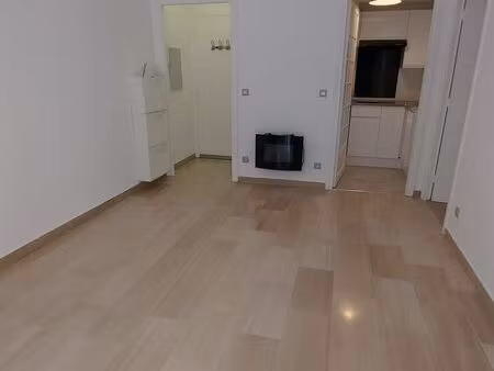 appartement 2 pièces avec terrasse et garage