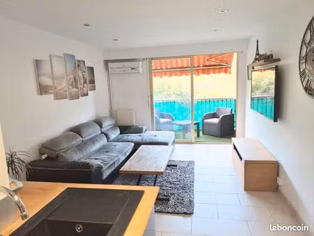 studio 25 m² rénové + terrasse vue forêt – peymeinade