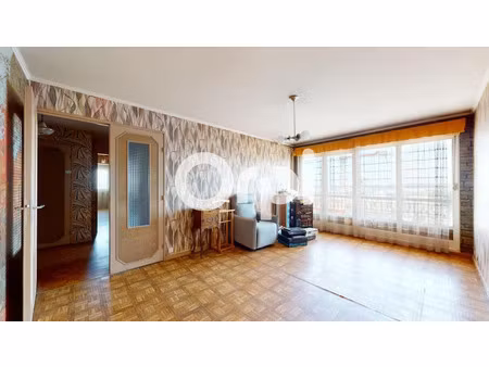 vente appartement 4 pièces 83 m² à bron (69500)  155 000 €