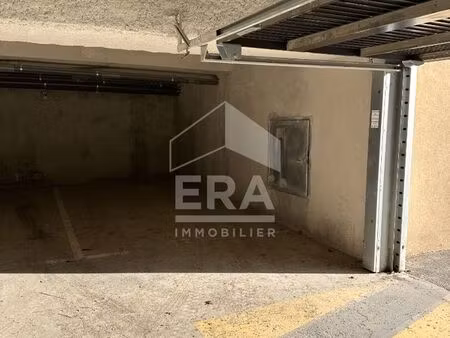 parking/box 1 pièce 14 m²