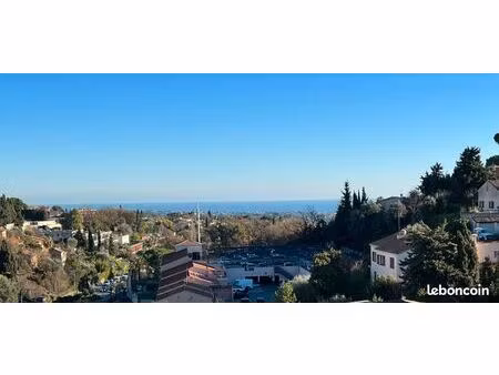 vue mer 4p 74m2 + 35m2 de terrasse entièrement refait à neuf calme et ensoleillé parking e