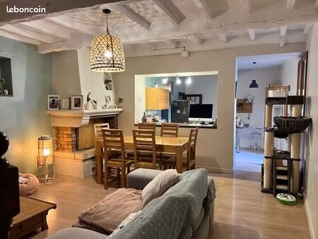 vends belle maison de village