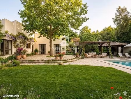 propriété 7 pièces 265 m²