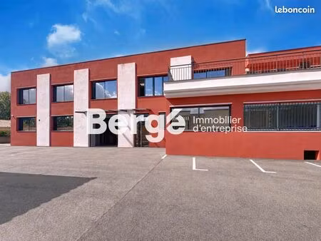 bureau 170 m²