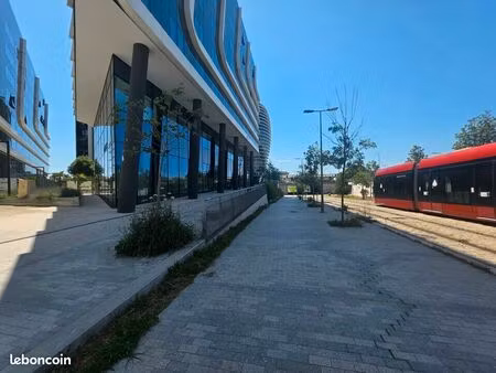 local commercial 219 m² nice