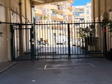 garage double à louer