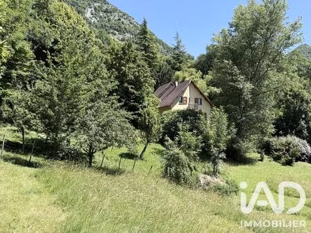 maison traditionnelle à quaix-en-chartreuse (38950)