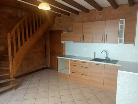 location maison 4 pièces 80 m² à villefranche-sur-saone (69400)  1 180 €