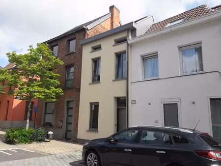 à louer : charmante maison de ville à malines