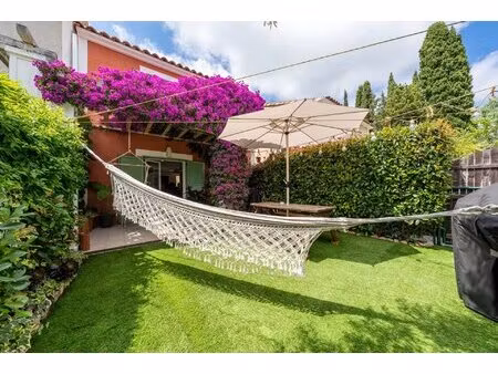 maison-jumelée-domaine privée et sécurisé