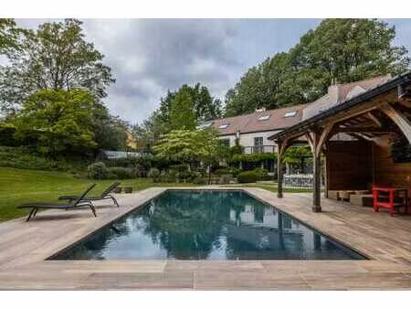 villa d’exception avec conciergerie et bureau indépendant
