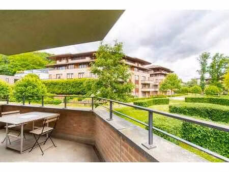 app. meublé - 2ch. + terrasse (val duchesse)