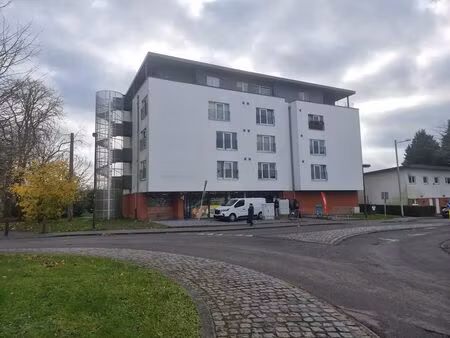 mons sud (hyon)  studio meublé  33m² résidence modèrne
