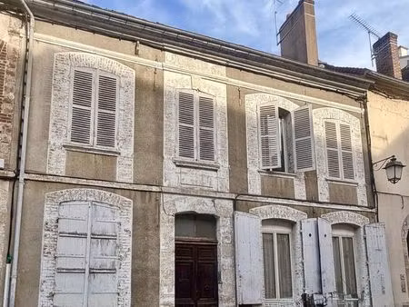 immeuble 200 m² sens