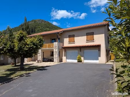 maison familiale de 155 m² avec potentiel pro  coteau sud de brives charensac