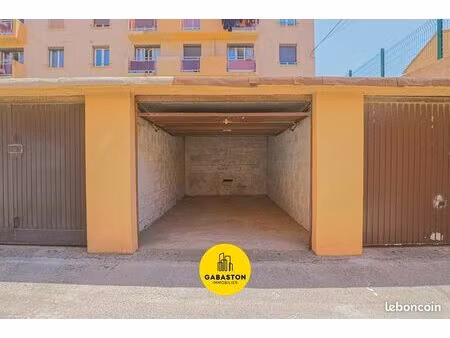 parking/box 14 m² marseille 8ème