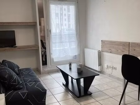 studio meublé 20 m2 chambéry centre