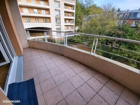 appt 2p 45 m² balcon et pkg