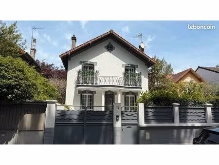 maison 6 pièces 109 m²