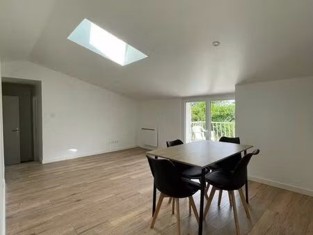t3 meublé refait à neuf - chantonnay - disponible immédiatement