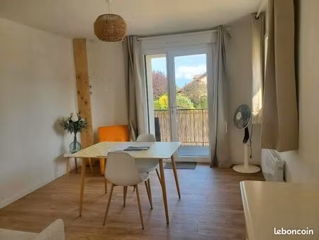 location +/- long studio neuf douvaine