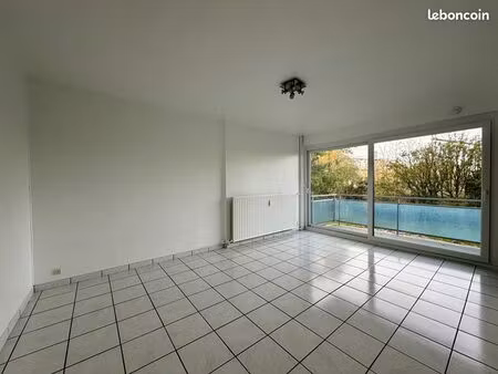 studio 1 pièce 24 m²