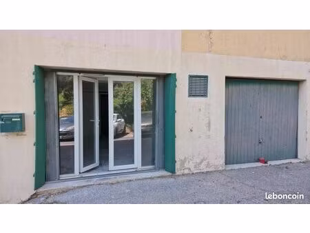 part vends murs local commercial 55 m² aix pigonnet-montperrin