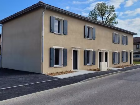 pavillon t3 à louer – condeissiat (01)