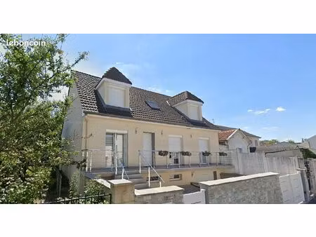 maison t7 150m² 5ch 3sdb à 10mns en tram du centre de reims