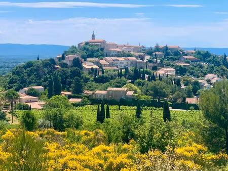 maison à louer au pied du ventoux. bail d’un an