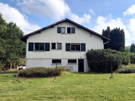 maison 6 pièces 105 m²