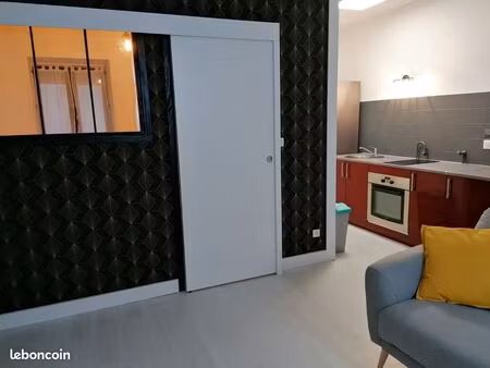 beau t2 meublé hyper centre