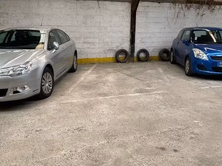 à louer place de parking dans garage sécurisé