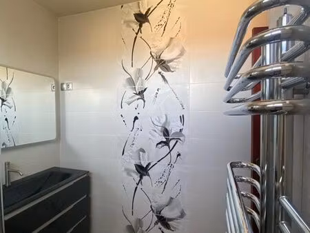 pavillon avec 5 pièces
