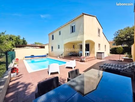 propriété 5 pièces 140 m²