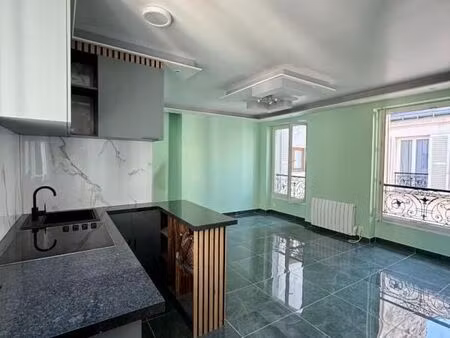 studio 1 pièce 24 m²