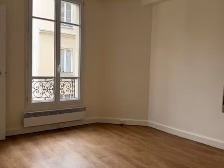 2 pieces (32m2) paris 16
